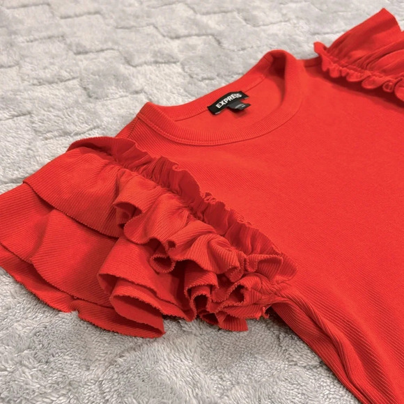 EXPRESS Red Ribbed Knit Body Contouring Ruffled Short Sleeve Blouse / Women’s XS - Picture 3 of 6